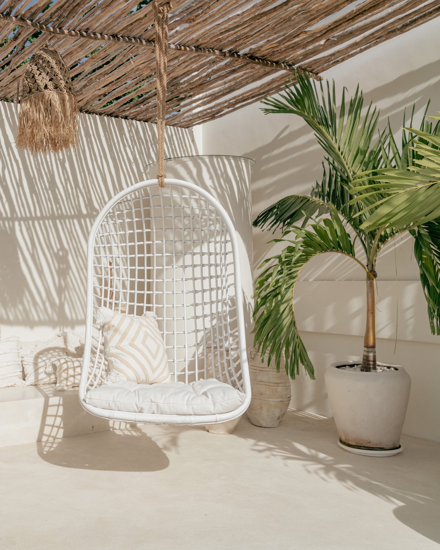 Cinta Hanging Egg Chair - White