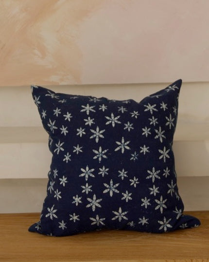 Biru Natural Dye Indigo &amp; White Flower Cushion Cover, 50x50cm