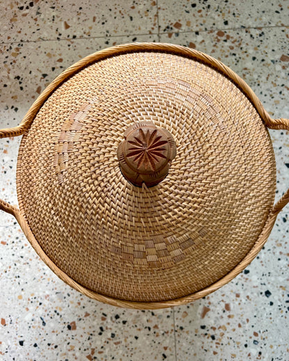 Natural Vase Woven Basket with lid