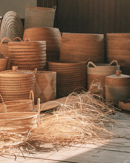 Large Natural Spiral Woven Laundry Blanket Basket