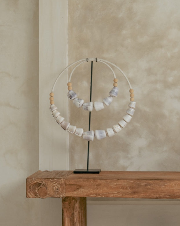 Double Violet Shell Necklace &amp; Stand