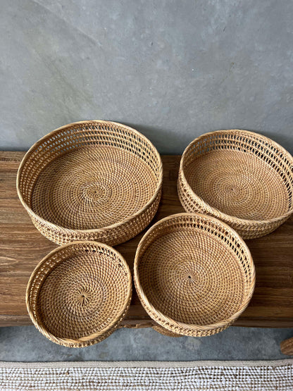 Round Rattan Trays with Woven Edge Design - 4 x sizes