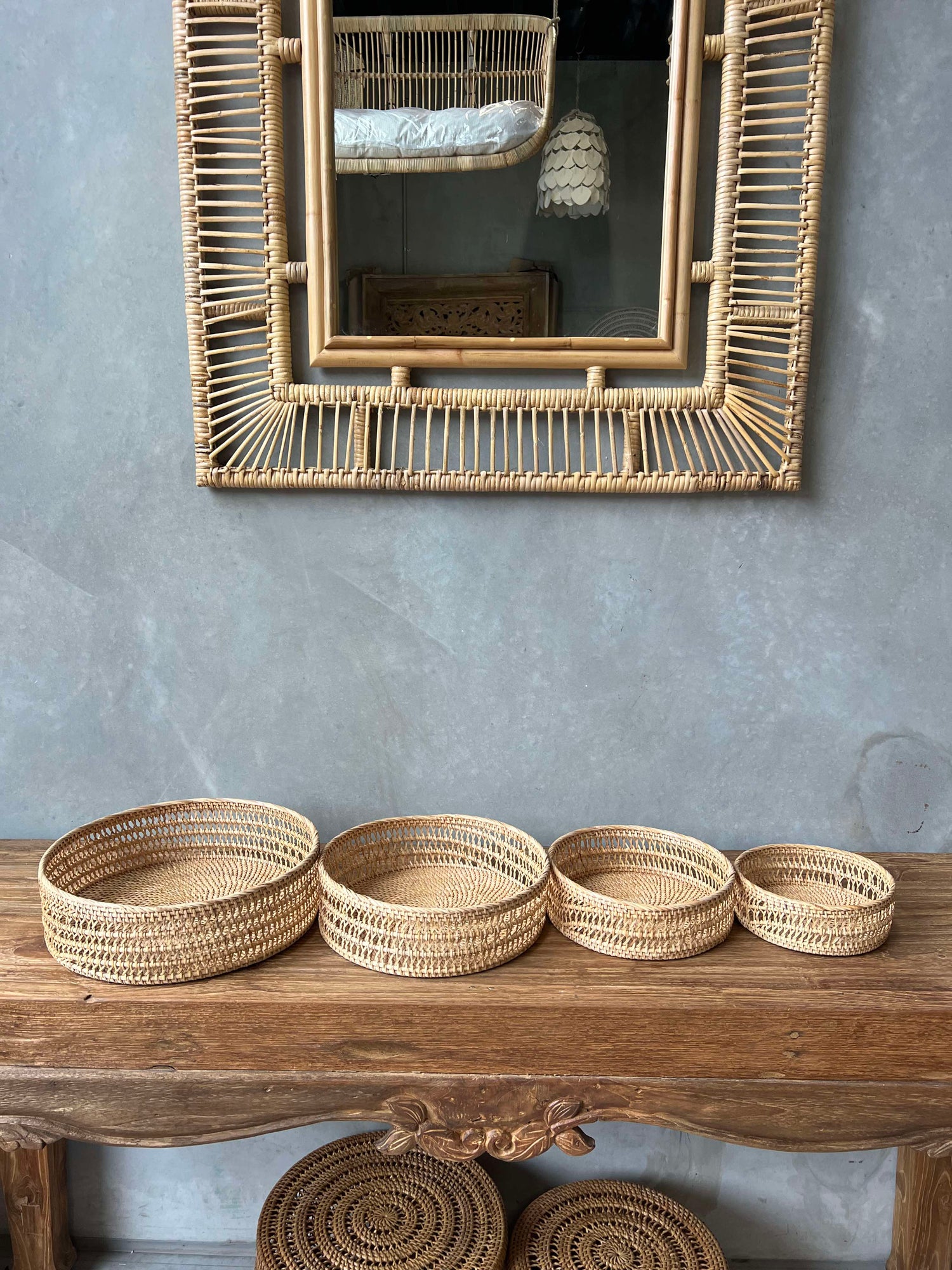 Round Rattan Trays with Woven Edge Design - 4 x sizes