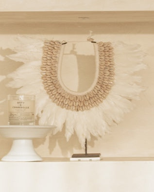 White Feather Shell Necklace &amp; Stand