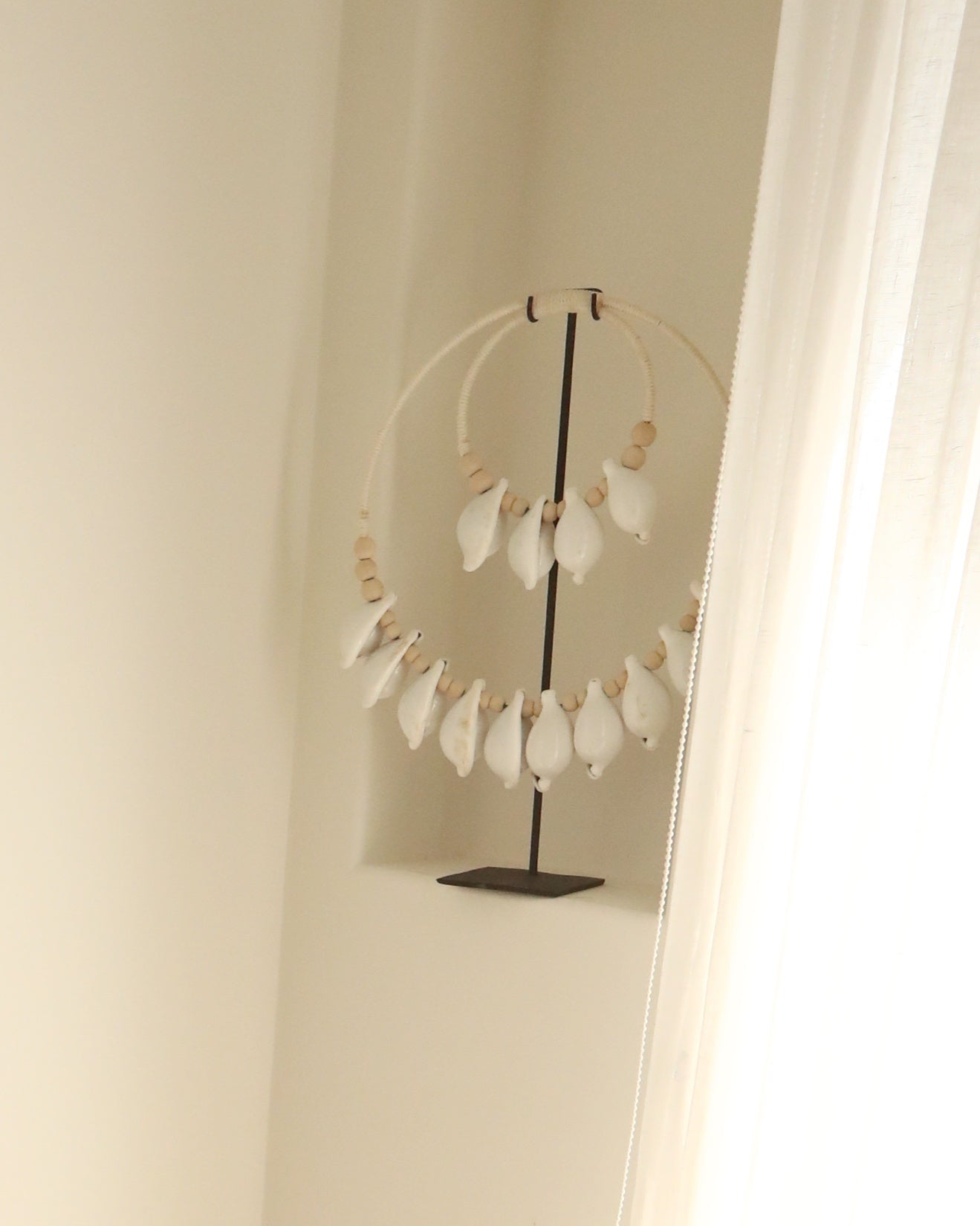 White Double Cowrie Shell Necklace &amp; Stand